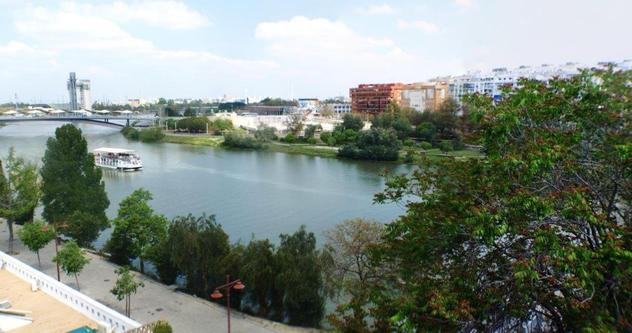 Sevillahome - Bonito Piso Junto Al Rio, Seville